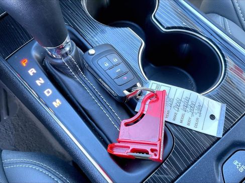 Used 2018 Chevrolet Impala LS image 11