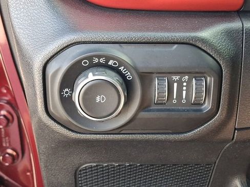 Used 2021 Jeep Wrangler Unlimited Rubicon AWD/4WD image 24