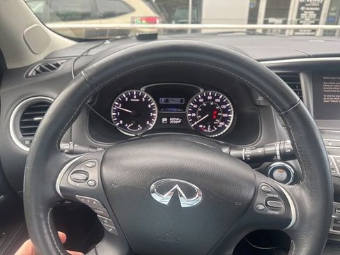 Used 2019 INFINITI QX60 Luxe w/ Essential Package image 10