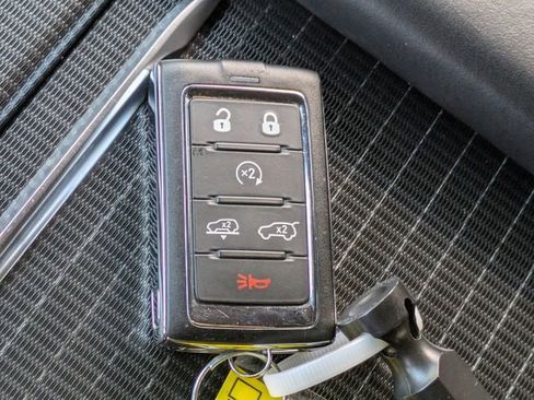 Used 2023 Jeep Grand Wagoneer Series III w/ Rear Seat Video Group 1 image 30