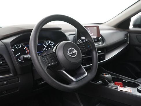 Used 2023 Nissan Rogue SV AWD/4WD image 17
