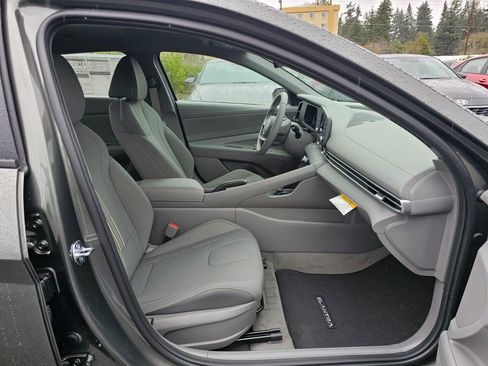 New 2026 Hyundai Elantra Sport image 11