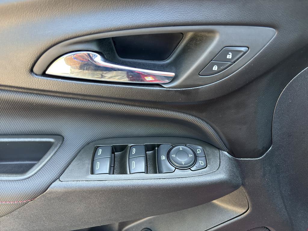 Used 2024 Chevrolet Equinox RS w/ RS Leather Package FWD image 22