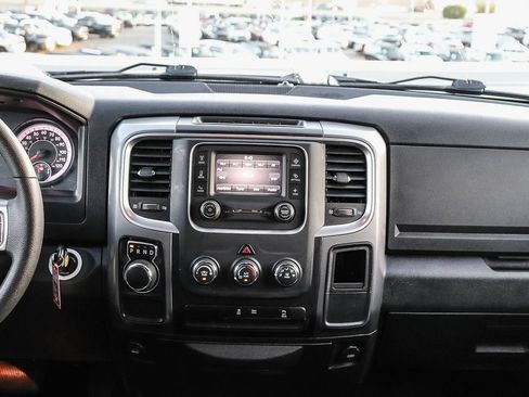 Used 2024 RAM 1500 Warlock RWD image 15
