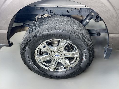 Used 2023 Ford F150 Lariat image 33