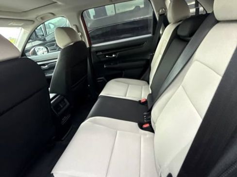 Used 2024 Honda CR-V EX image 3