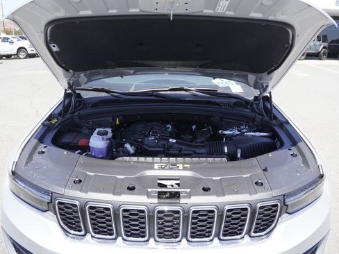 New 2026 Jeep Grand Cherokee Laredo RWD image 29