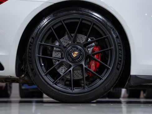 Used 2018 Porsche 911 Carrera GTS RWD image 15