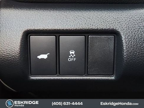 Certified 2025 Honda Pilot Touring image 24
