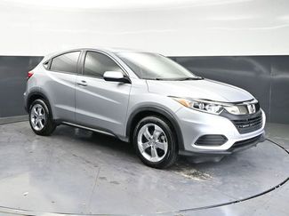 Used 2022 Honda HR-V LX video 3