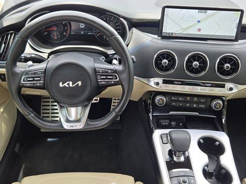 Used 2023 Kia Stinger GT2 AWD/4WD image 11