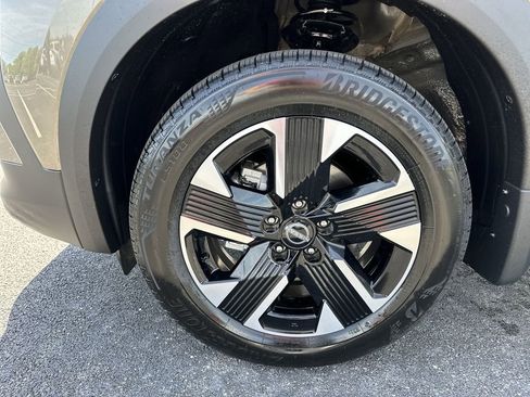 New 2026 Nissan Kicks SV w/ Cold Weather Package AWD/4WD image 16