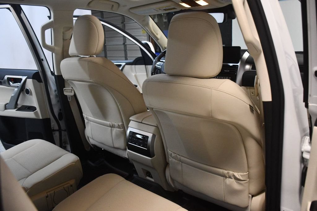 Used 2023 Lexus GX 460 Premium AWD/4WD image 35