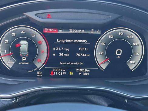 Used 2022 Audi Q7 Premium Plus image 21