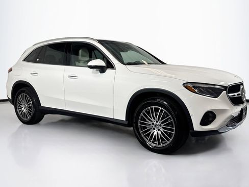 Certified 2026 Mercedes-Benz GLC 300 image 3