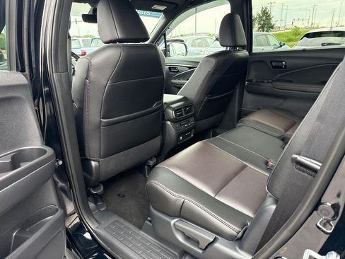 Certified 2024 Honda Passport Black Edition image 15