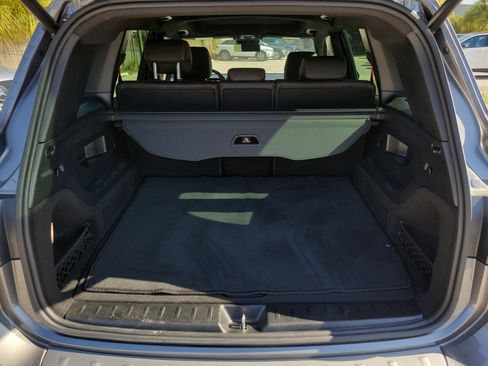 Certified 2025 Mercedes-Benz GLB 35 AMG 4MATIC image 9