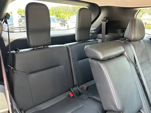 Used 2024 Mitsubishi Outlander SE FWD image 50