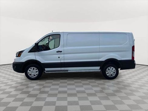 Used 2025 Ford Transit 250 Low Roof w/ Exterior Upgrade Package RWD image 4