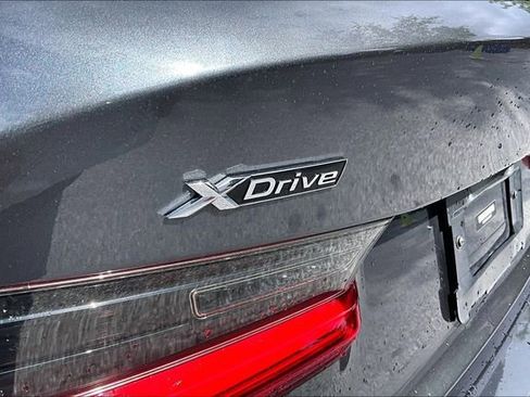 Used 2020 BMW 330i xDrive Sedan w/ Premium Package AWD/4WD image 27