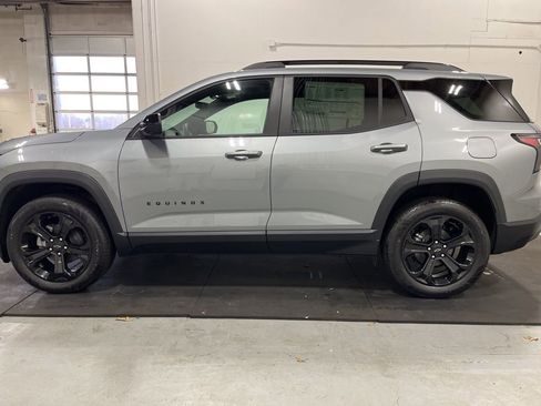 New 2026 Chevrolet Equinox LT w/ Convenience Package II AWD/4WD image 4