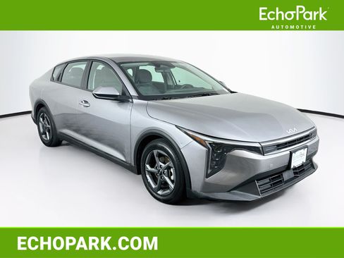 Used 2025 Kia K4 FWD image 1