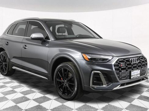 Used 2023 Audi SQ5 Premium w/ Convenience Package image 14