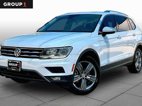 Used 2021 Volkswagen Tiguan SEL w/ 3-Row Tiguan MDO Package FWD image 1