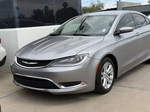 Used 2015 Chrysler 200 Limited w/ Convenience Group FWD image 3