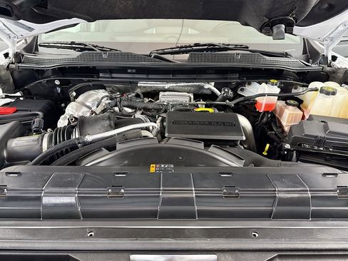 Used 2023 Chevrolet Silverado 2500 LT AWD/4WD image 26