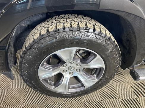 Used 2019 RAM 1500 Laramie w/ Sport Appearance Package AWD/4WD image 11