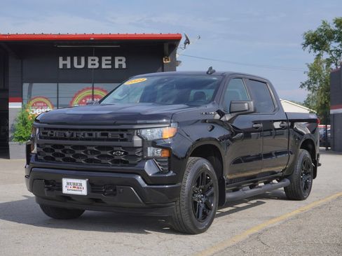 Used 2024 Chevrolet Silverado 1500 Custom w/ Rally Edition AWD/4WD image 3