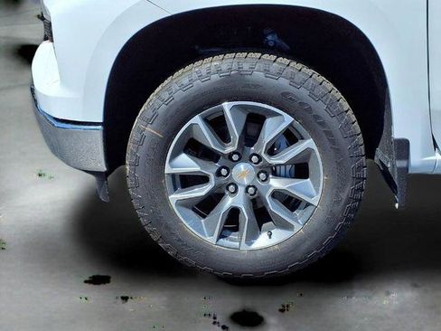 New 2026 Chevrolet Silverado 1500 LT AWD/4WD image 16