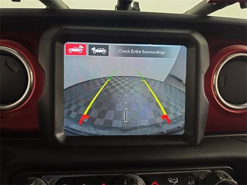 Used 2022 Jeep Wrangler Unlimited Rubicon w/ Xtreme Recon 35" Tire Package image 17