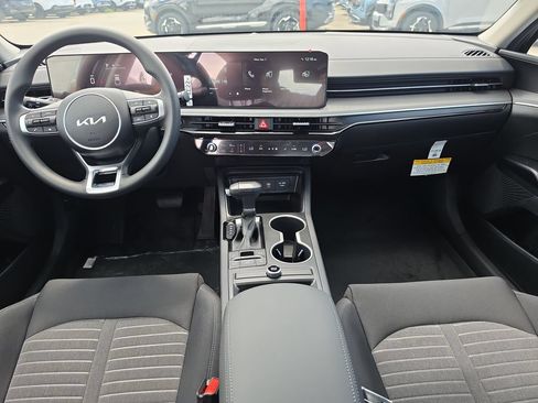 New 2026 Kia K5 LXS FWD image 12