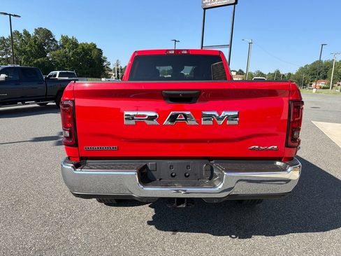 Used 2026 RAM 2500 Big Horn AWD/4WD image 8