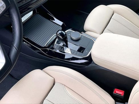 Used 2024 BMW X3 sDrive30i w/ Parking Assistance Package image 15