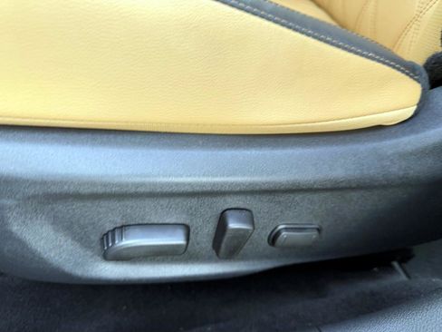 Used 2023 Nissan Sentra SV w/ SV Premium Package FWD image 18