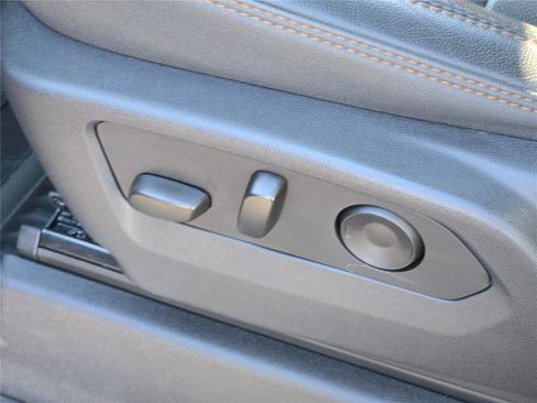 Used 2022 GMC Sierra 1500 AT4 w/ AT4 Preferred Package image 26