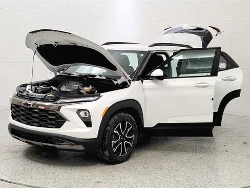 New 2026 Chevrolet TrailBlazer ACTIV w/ Convenience Package image 17