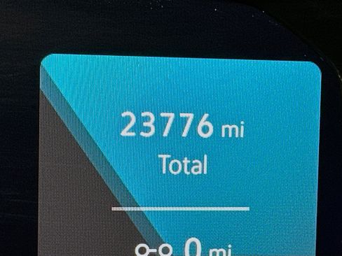 Used 2024 Volkswagen Atlas Cross Sport SE image 19