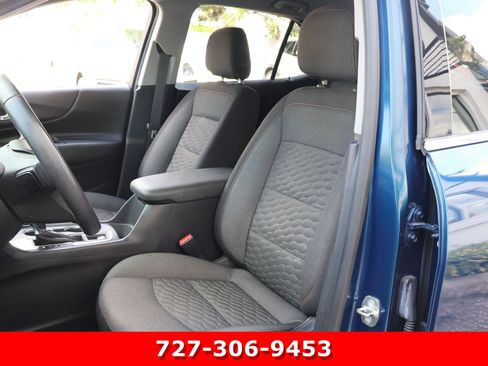 Used 2019 Chevrolet Equinox LT FWD image 2