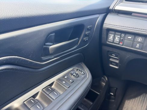 Used 2024 Honda Odyssey Sport image 25