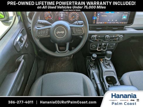 Used 2025 Jeep Wrangler Unlimited Sport AWD/4WD image 18