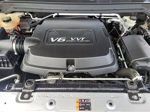 Used 2015 Chevrolet Colorado Z71 image 30