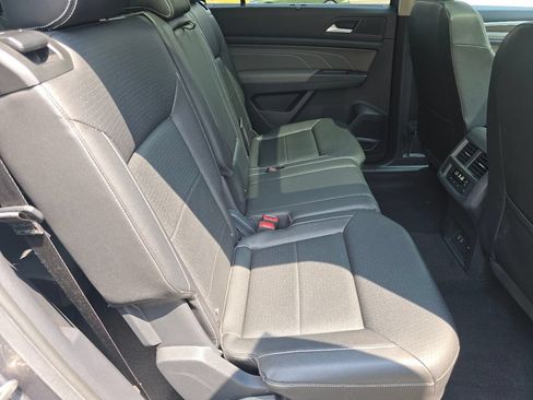 Used 2023 Volkswagen Atlas SEL AWD/4WD image 27
