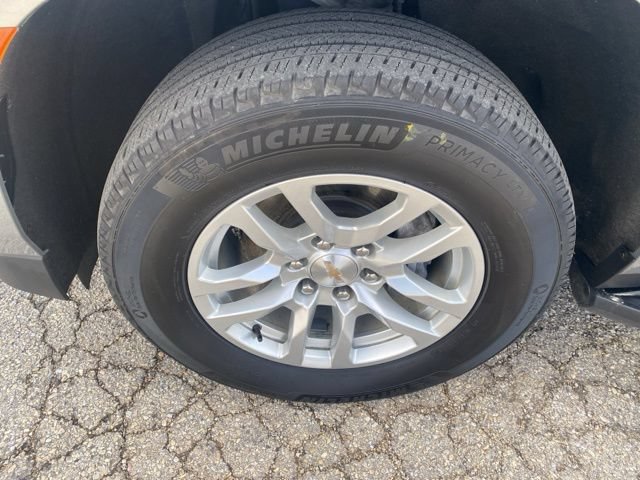 Used 2023 Chevrolet Suburban LT AWD/4WD image 10