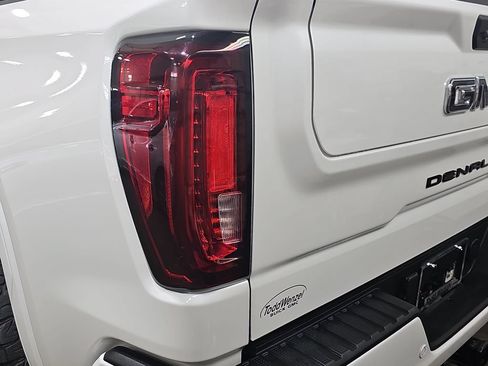 Used 2023 GMC Sierra 1500 Denali Ultimate AWD/4WD image 40