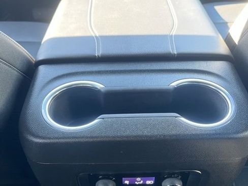 Used 2025 Chevrolet Suburban Premier image 52