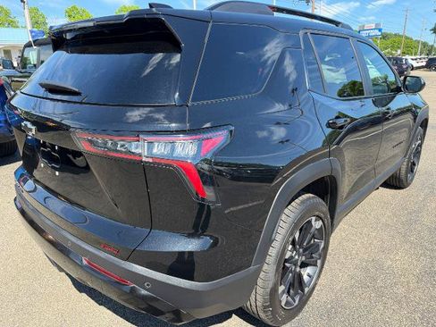 Used 2025 Chevrolet Equinox RS AWD/4WD image 2